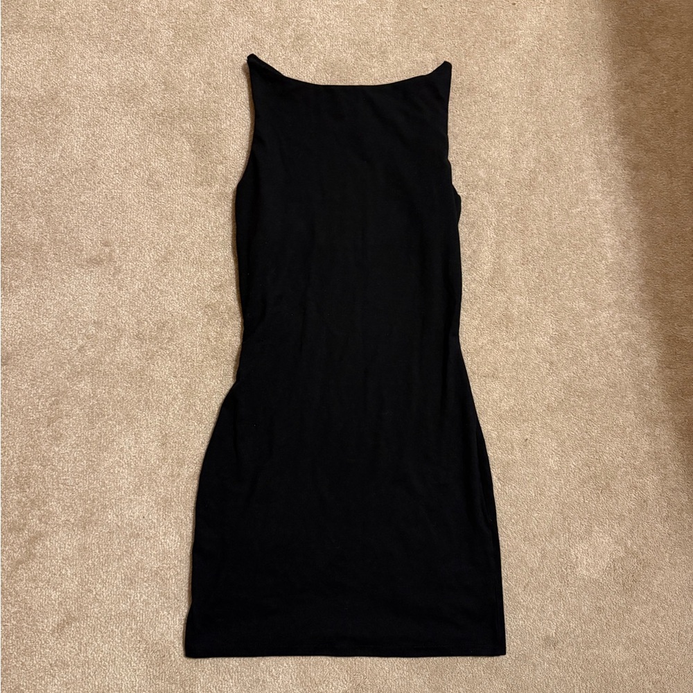 Black Sleeveless Dress